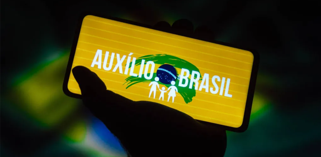 Auxílio Brasil, Bolsa Família e Auxílio Emergencial